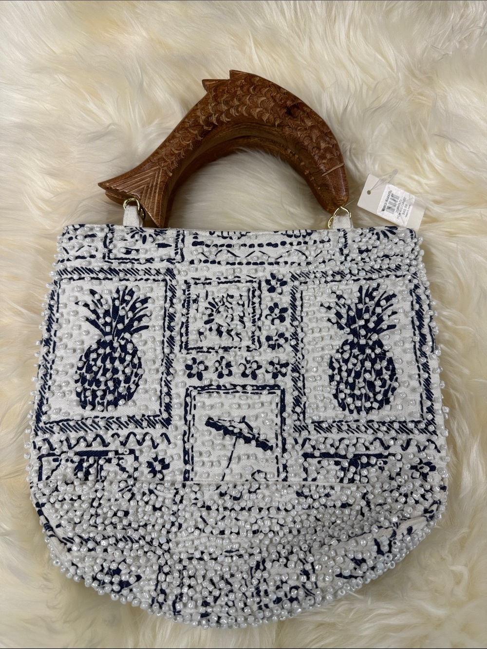 Beaded Pineapple Tote with Carved Wooden Handle - White & Navy